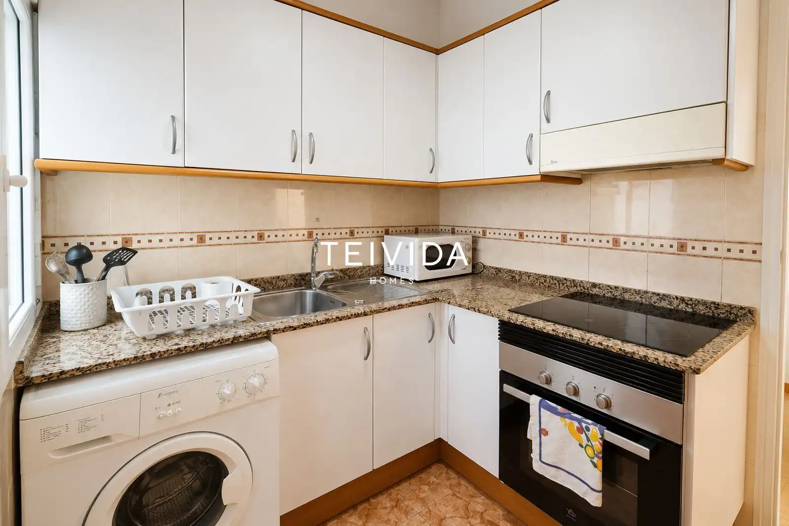 Flat with terrace for sale in Avenida Islas Canarias, imagen 3
