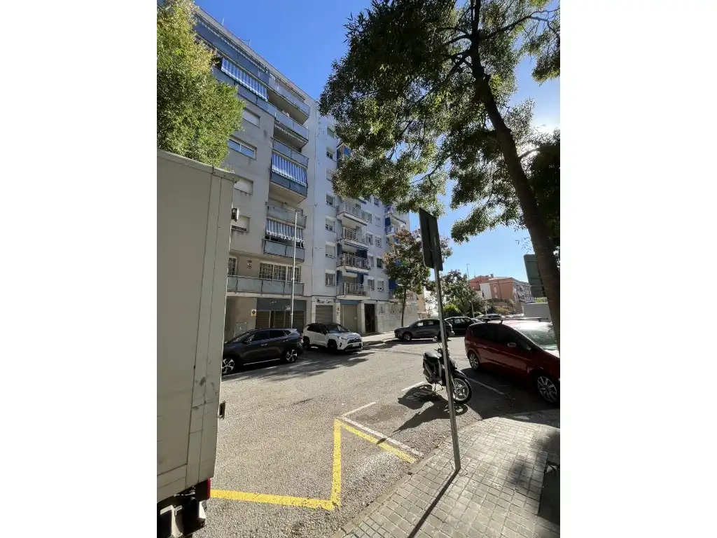Außenansicht von Wohnung zum Verkauf in Terrassa