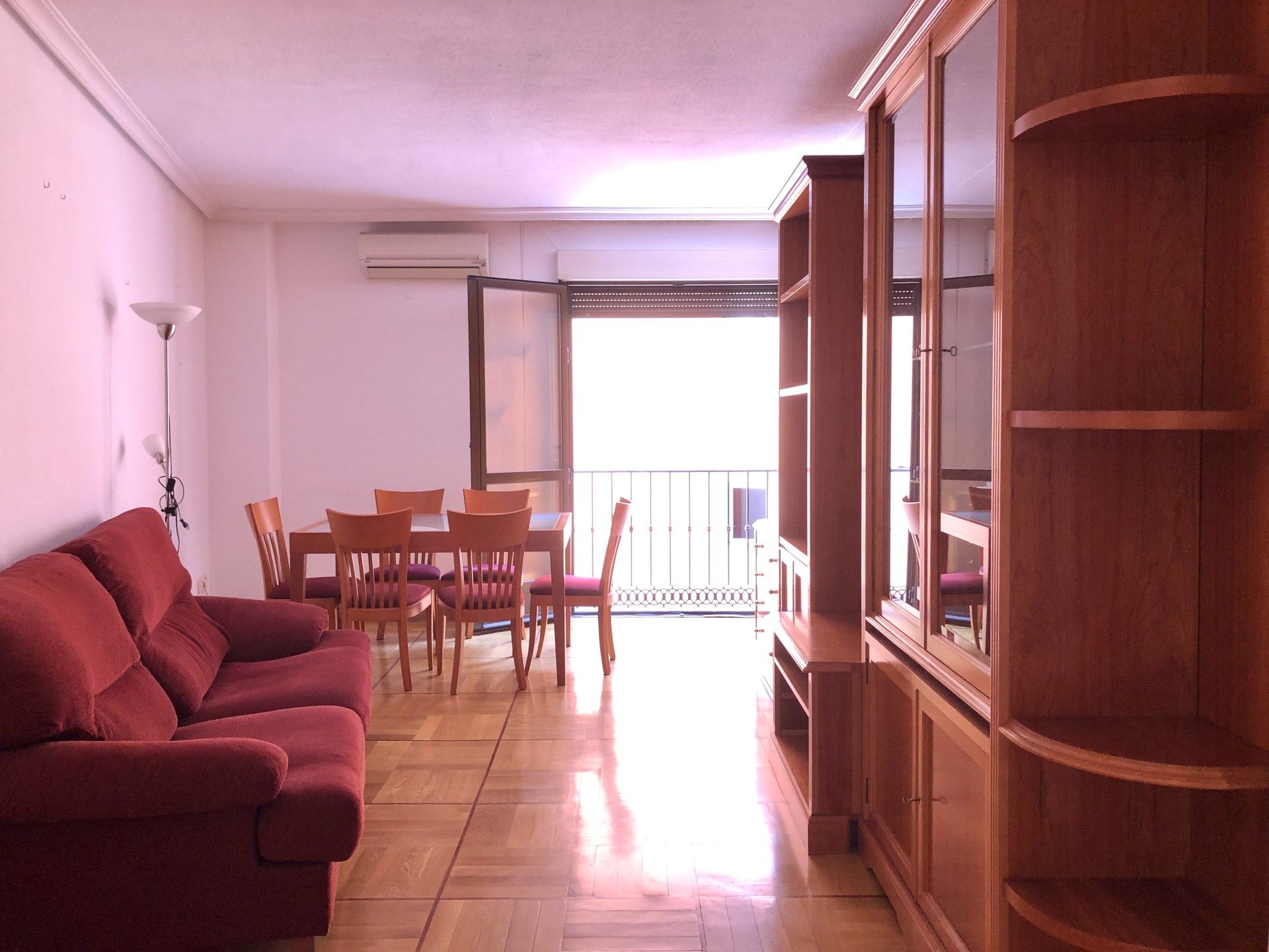 Sala d'estar de Pis de lloguer en  Madrid Capital amb Aire condicionat i Moblat