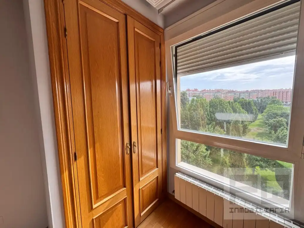 Schlafzimmer von Wohnung zum Verkauf in Ávila