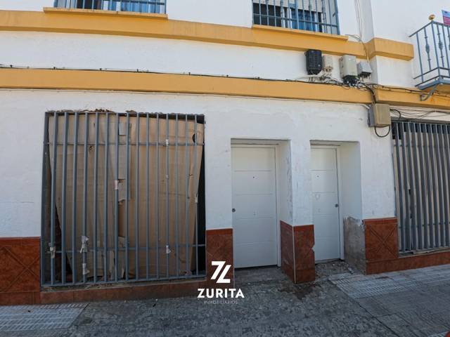 Local comercial en Venta en Calle del Escritor Mercado Solís, 7 en Huerta de la Reina - Trassierra