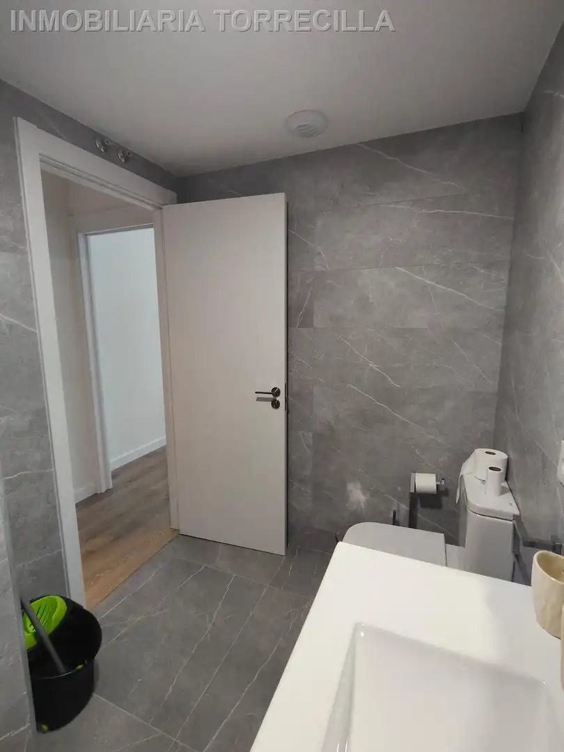 Baño de Piso de alquiler en Valladolid con Parquet, Terraza y Trastero
