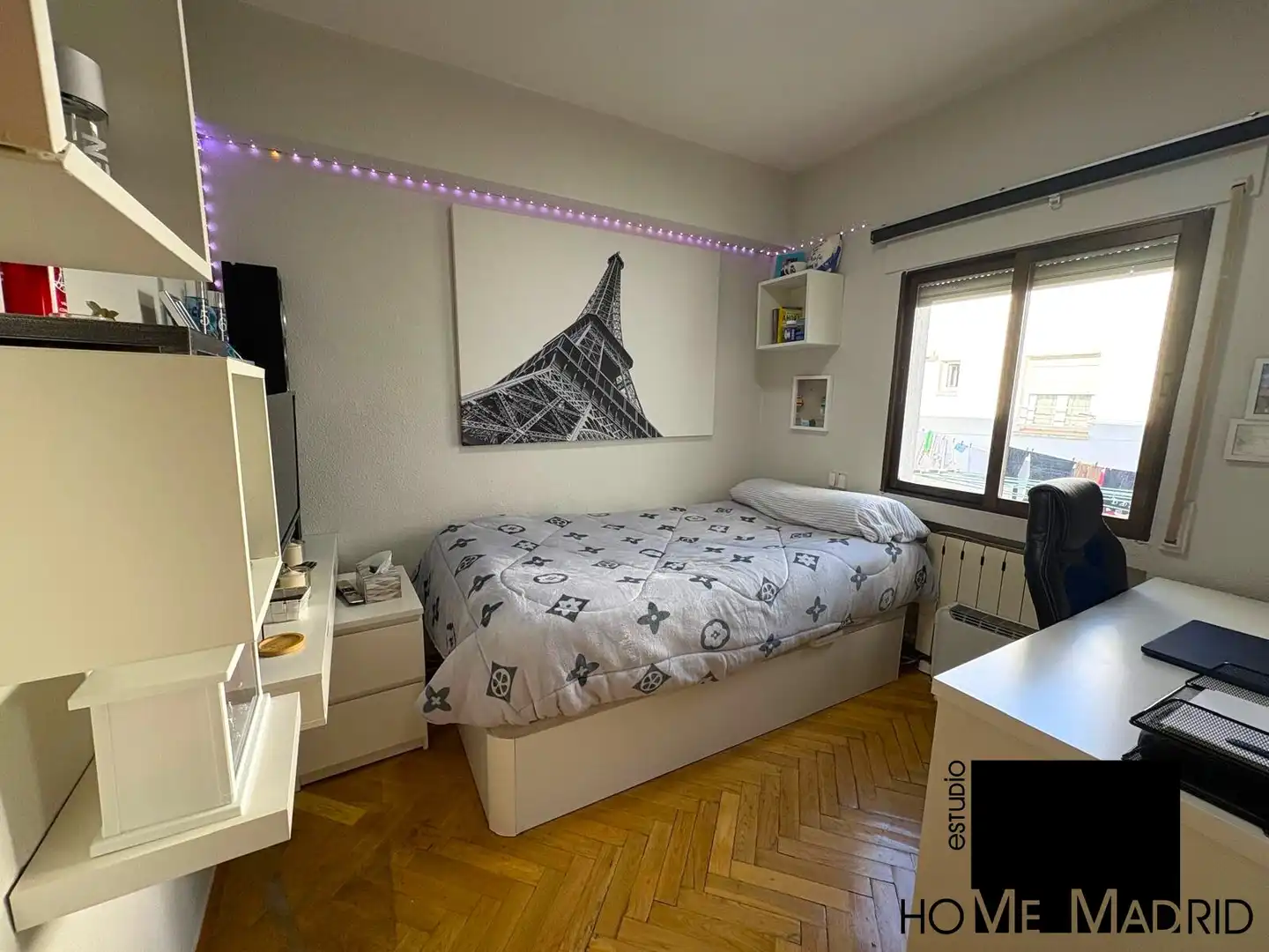 Bedroom of Flat for sale in Madrid  with Air Conditioner, Heating and Parquet flooring
