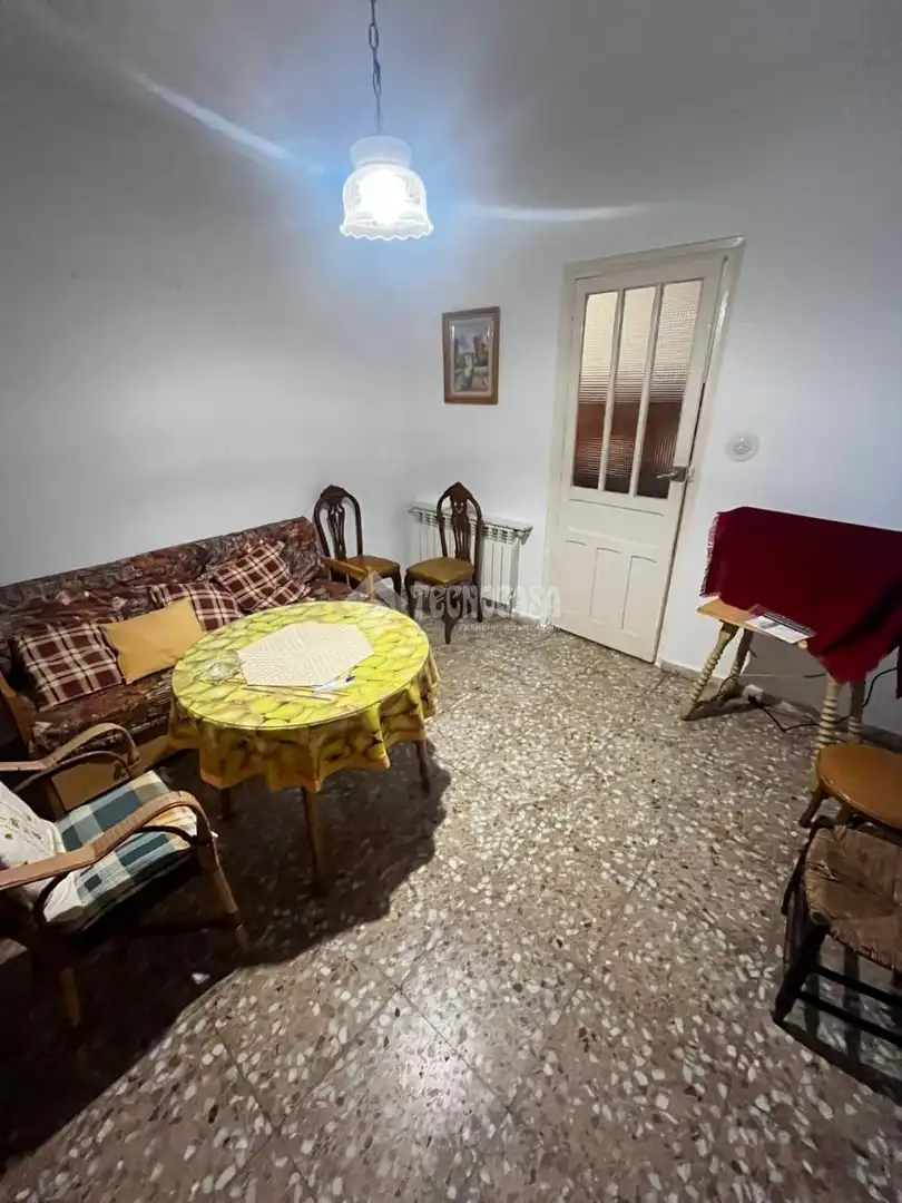 Casa adosada en venta en Puertollano con Calefacción