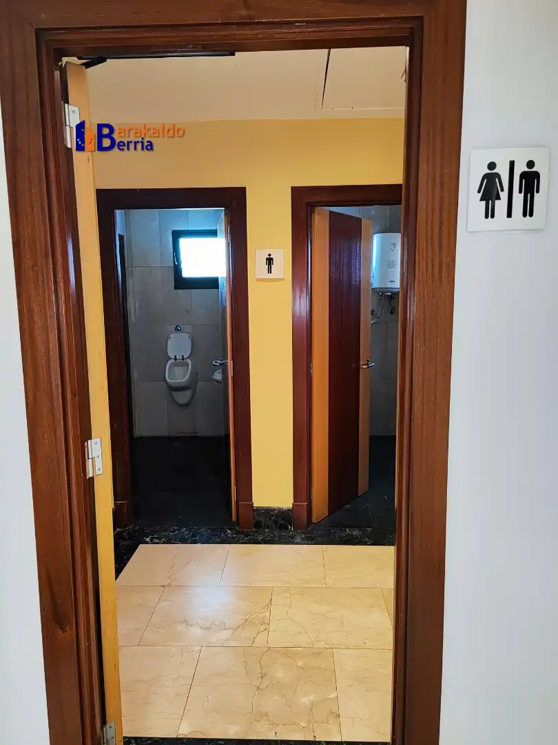 Bany de Oficina en venda en Valle de Trápaga-Trapagaran