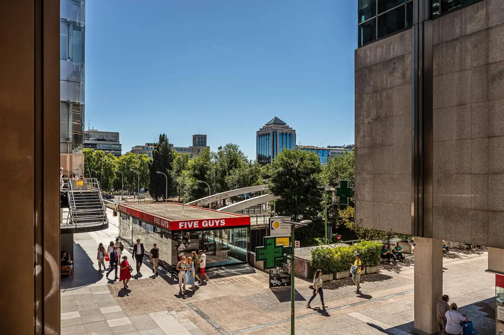 Außenansicht von Wohnung zum Verkauf in Madrid mit Klimaanlage und Abstellraum