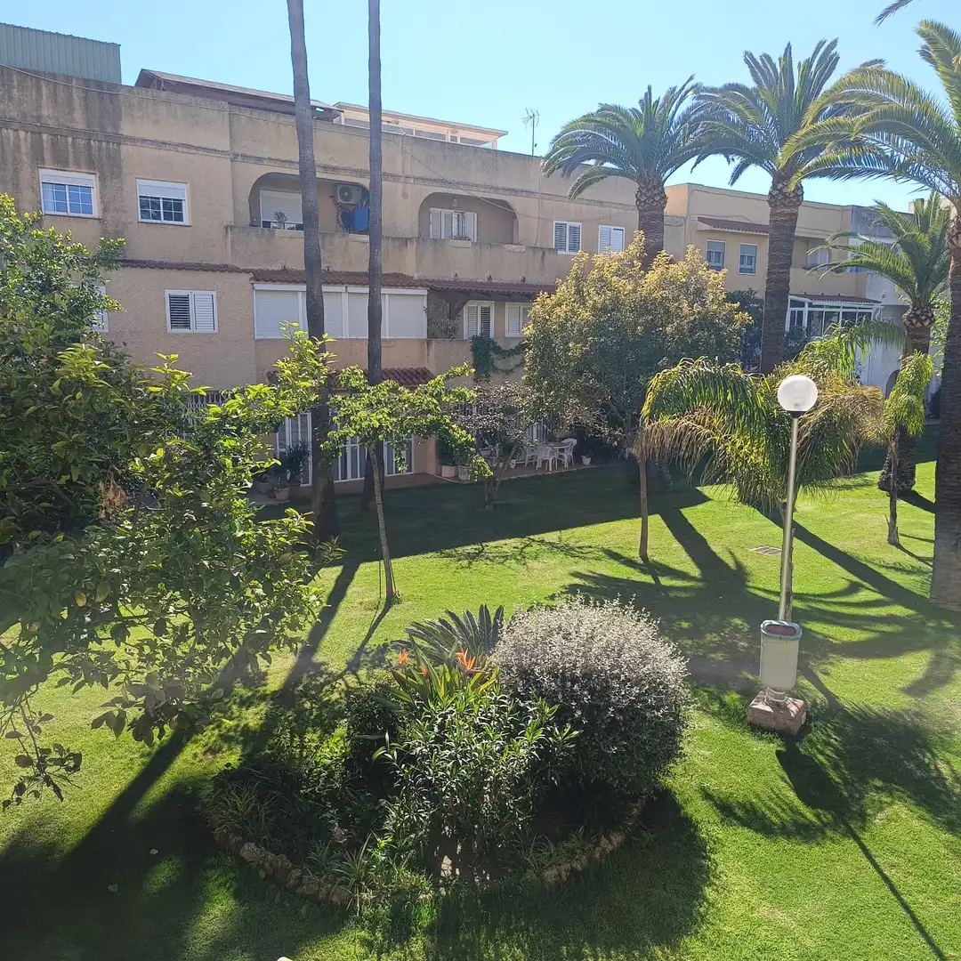 Jardín de Apartamento de alquiler en La Pobla de Farnals con Aire acondicionado, Calefacción y Jardín privado