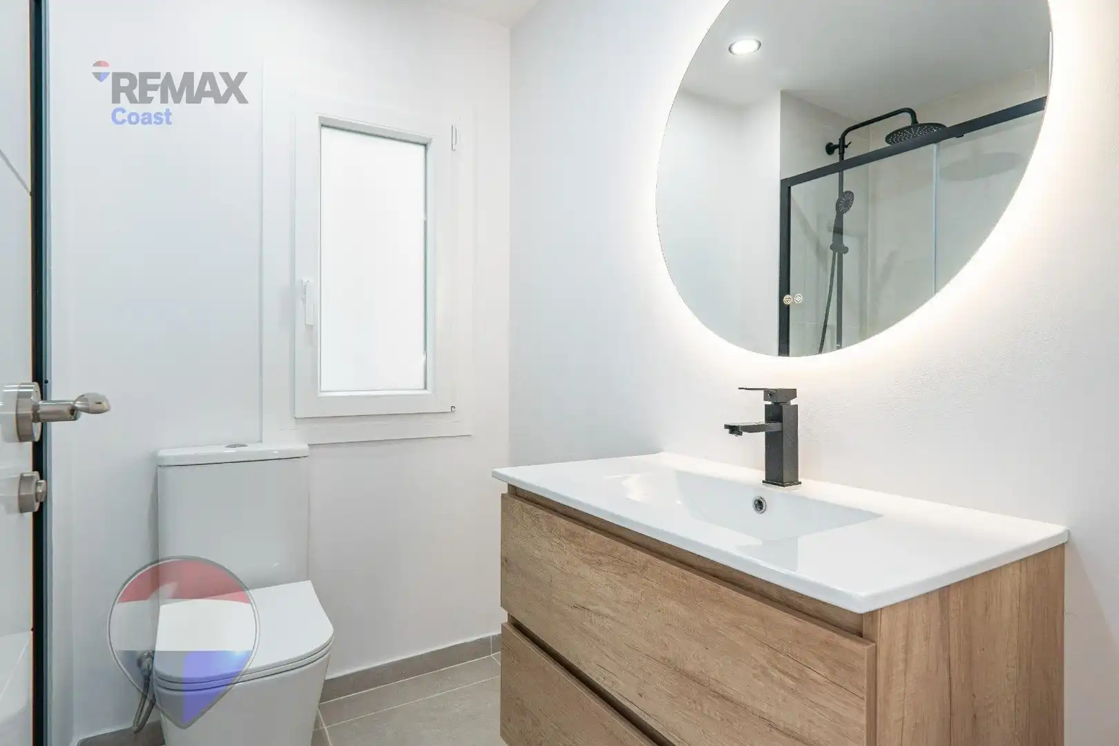 Baño de Piso en venta en Málaga con Aire acondicionado y Alarma