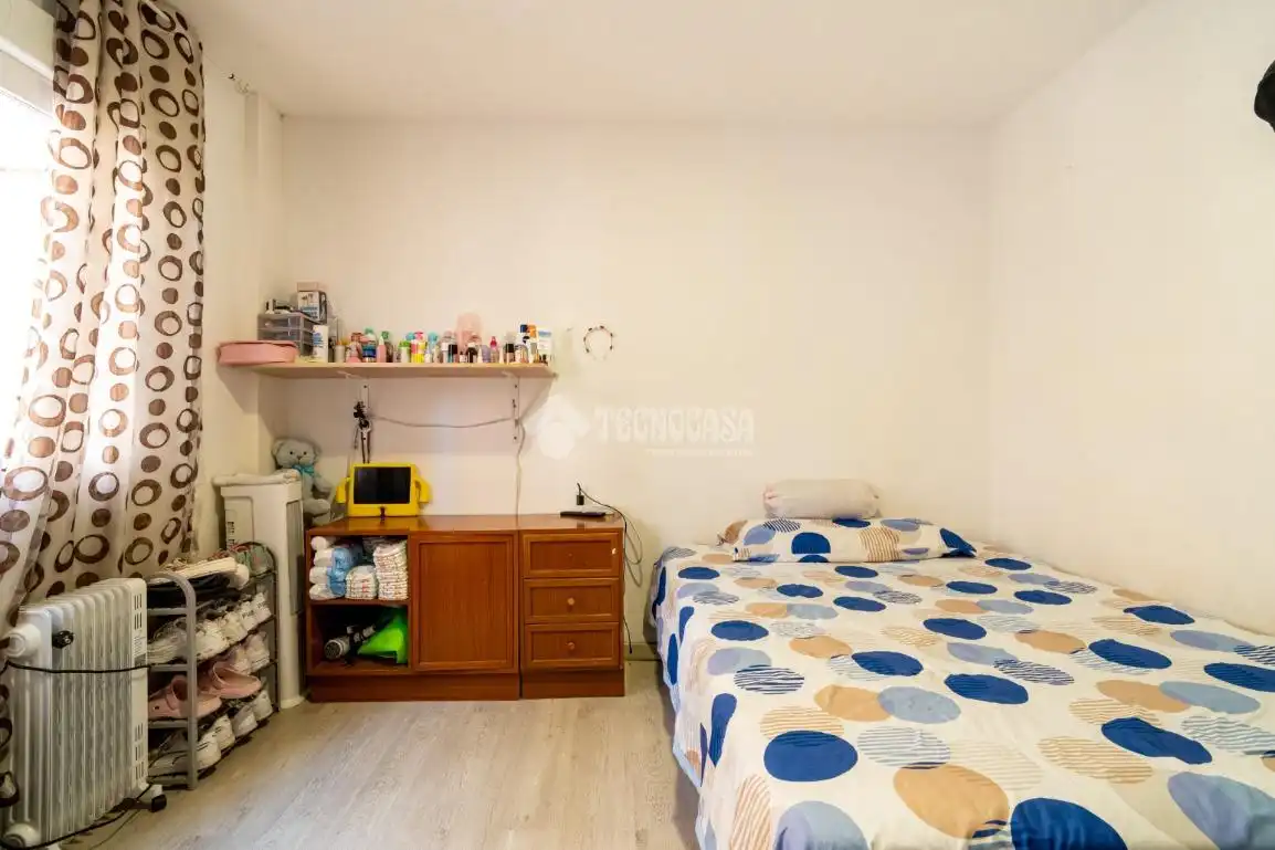 Habitación de Piso en venta en Granada
