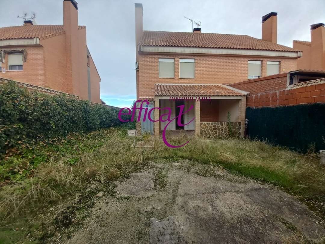 Casa o xalet en venda en Torrijos amb Calefacció