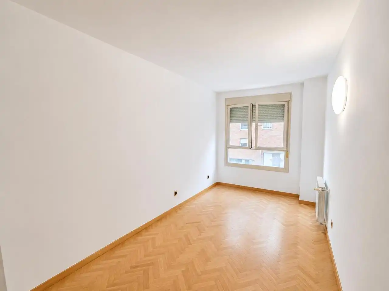Schlafzimmer von Wohnung zum Verkauf in Madrid mit Klimaanlage, Heizung und Parkett
