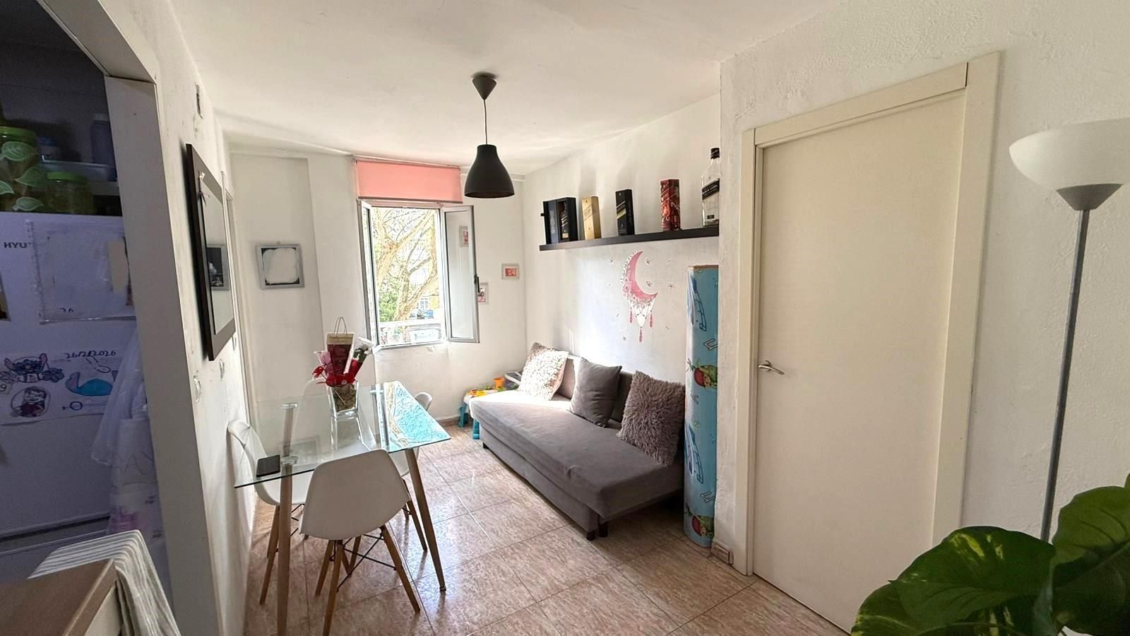 Habitación de Apartamento en venta en  Sevilla Capital
