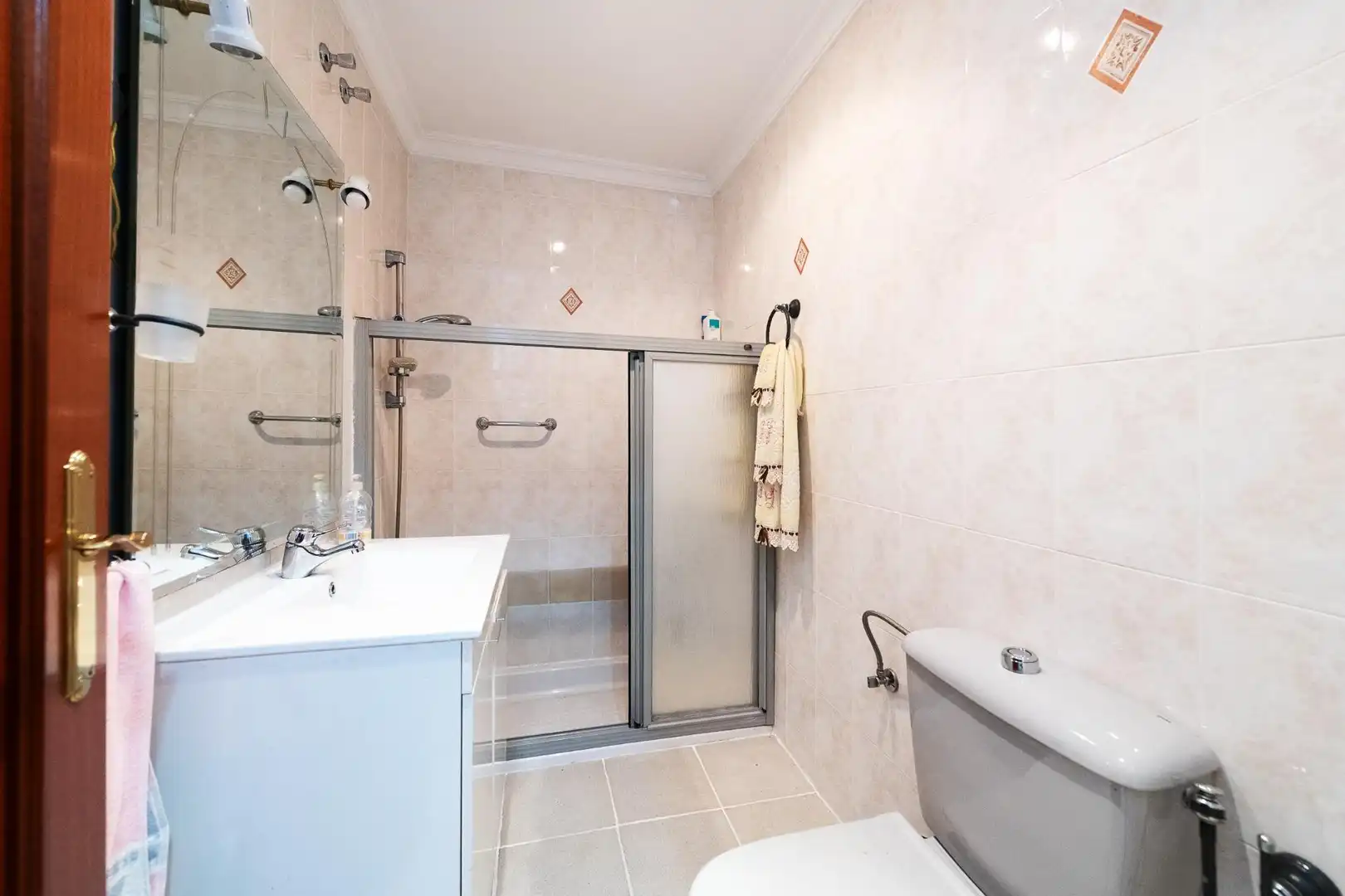 Baño de Casa adosada en venta en Rincón de la Victoria con Trastero y Piscina comunitaria