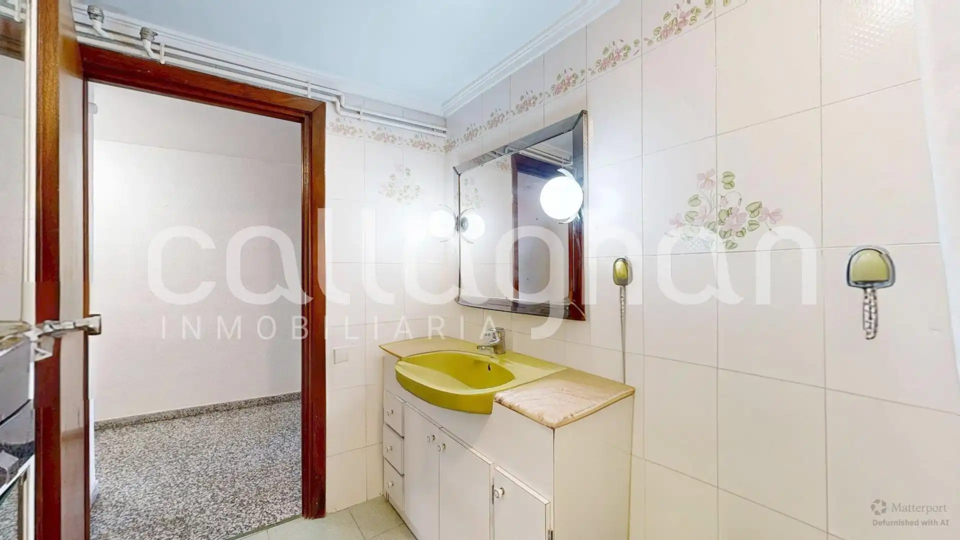Baño de Piso en venta en Catarroja con Calefacción y Balcón