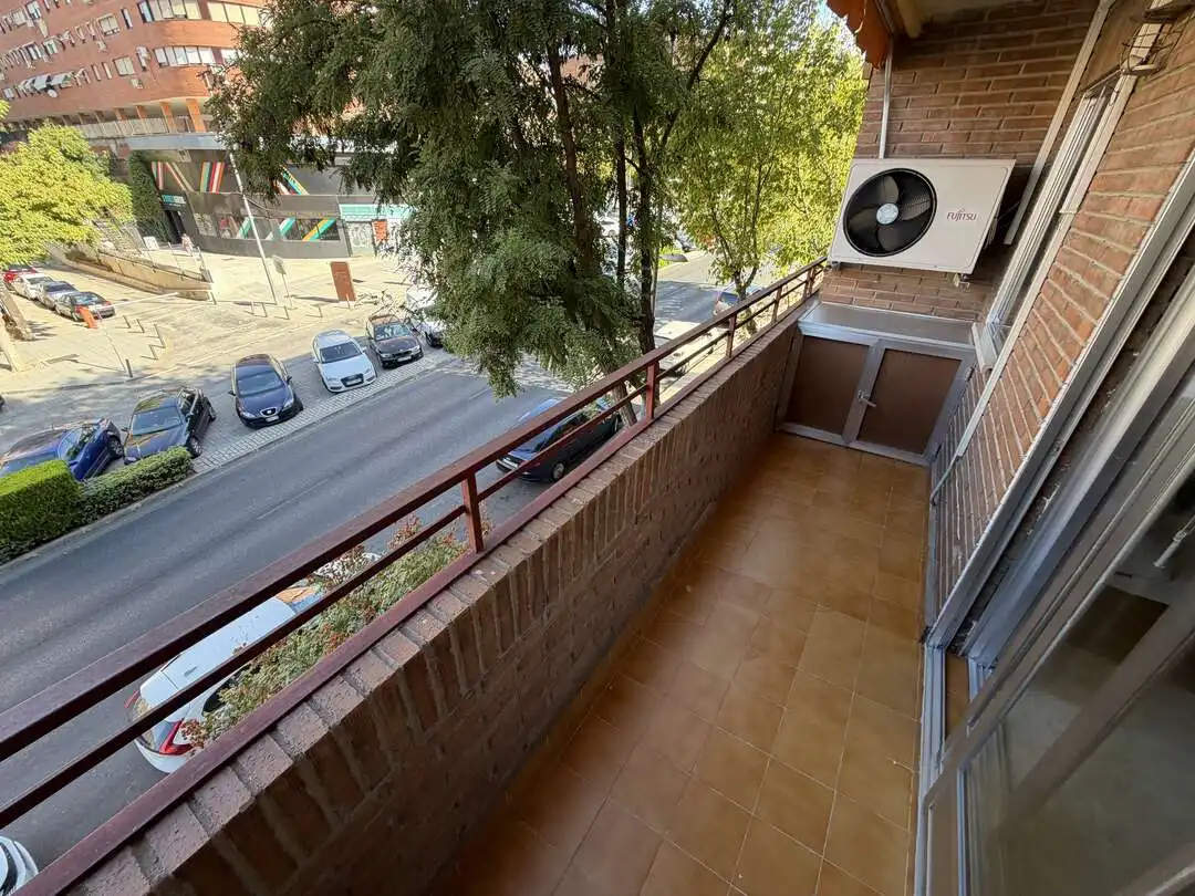 Appartamento in affitto a Ronda Buenavista, imagen 3