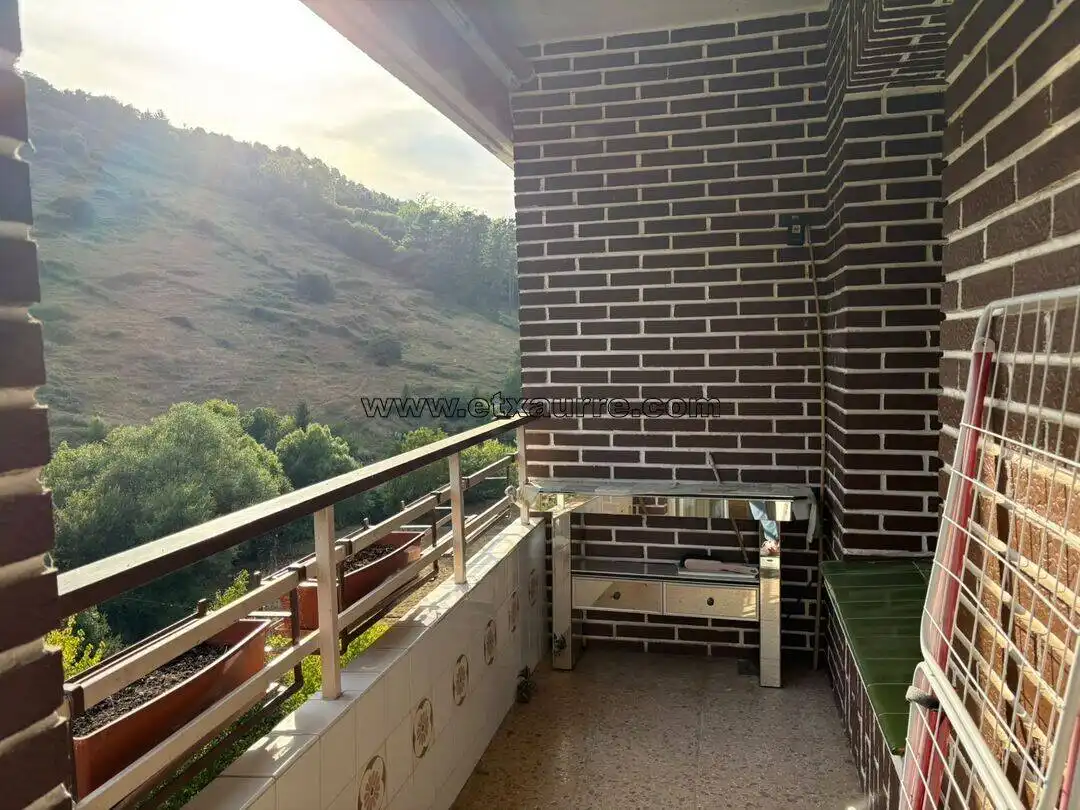 Terrassa de Pis en venda en Laudio / Llodio amb Calefacció, Traster i Moblat