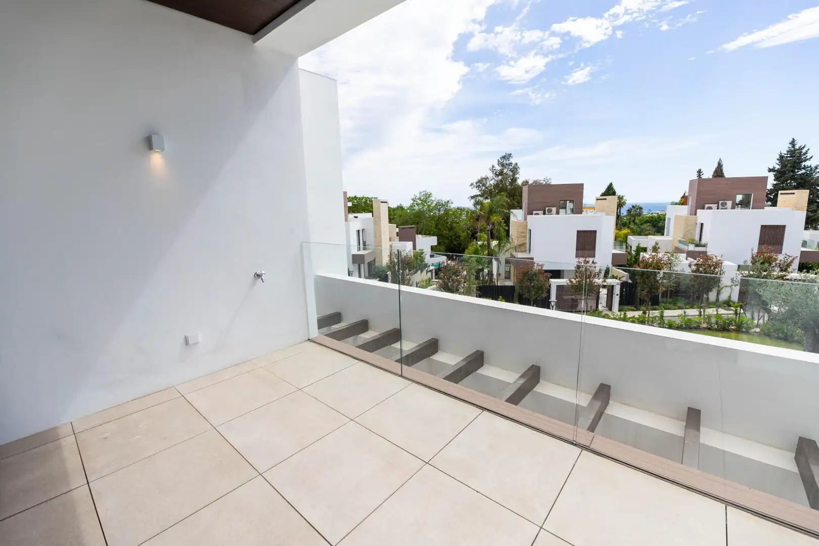 Terraza de Casa o chalet en venta en Marbella con Aire acondicionado, Jardín privado y Terraza