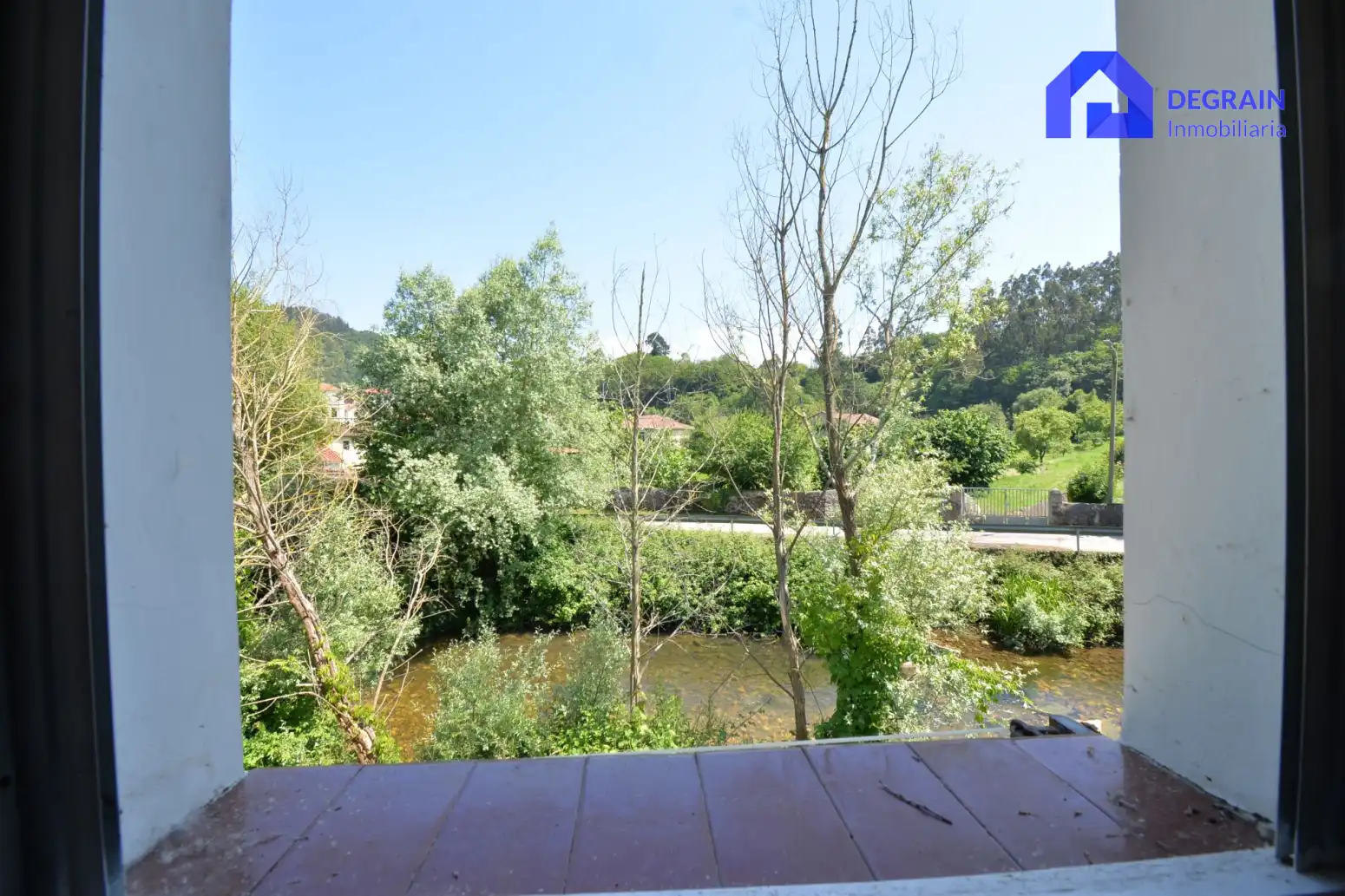 Vista exterior de Casa o chalet en venta en Salas con Calefacción, Terraza y Trastero