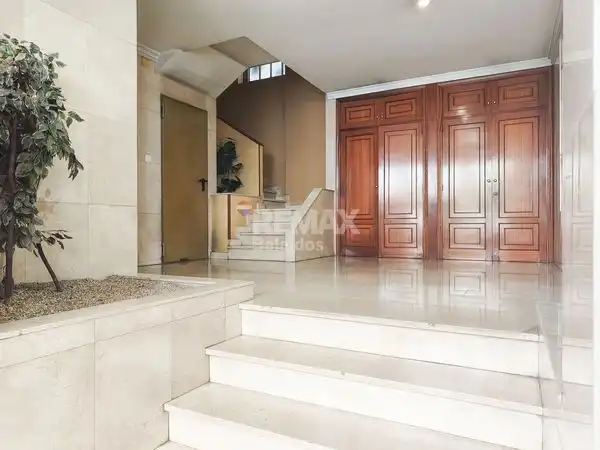 Piso en venta en Vigo  con Calefacción, Parquet y Trastero