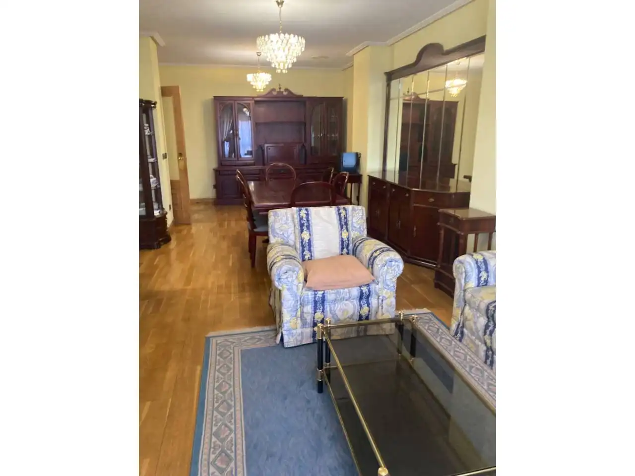 Sala de estar de Piso en venta en León Capital  con Calefacción, Parquet y Terraza
