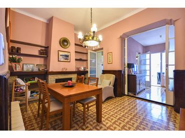 House with garden for sale in Avenida Francesc Ribas