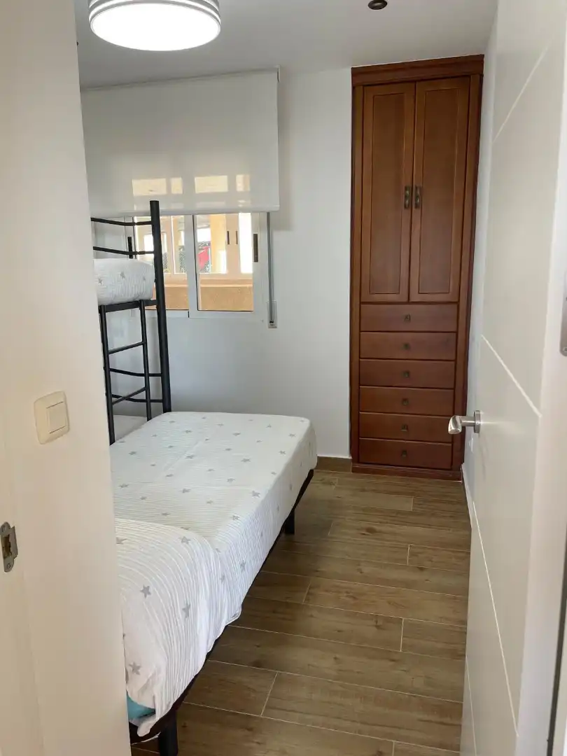 Dormitori de Apartament en venda en Santa Pola amb Aire condicionat, Parquet i Terrassa