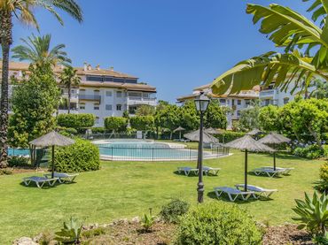 Apartament amb ascensor en venda a Nueva Andalucía