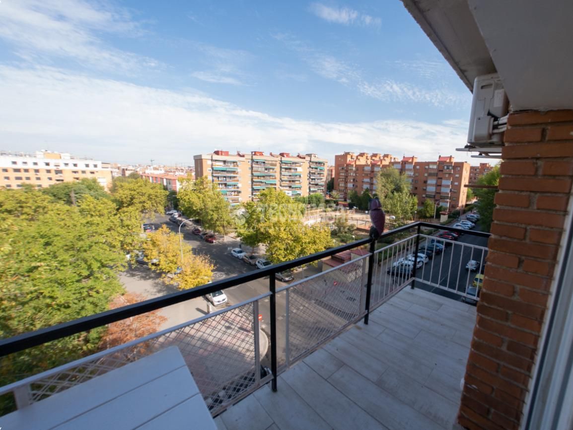 Terrace of Flat for sale in  Madrid Capital