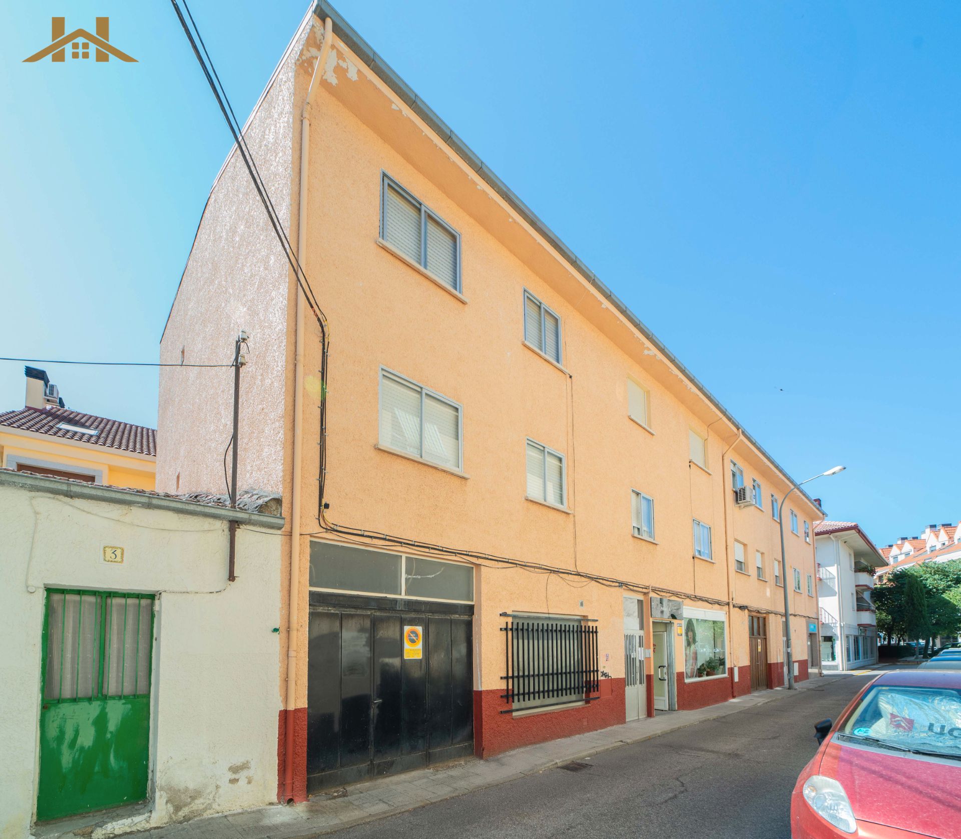 Exterior view of Flat for sale in El Escorial  with Terrace and Furnished