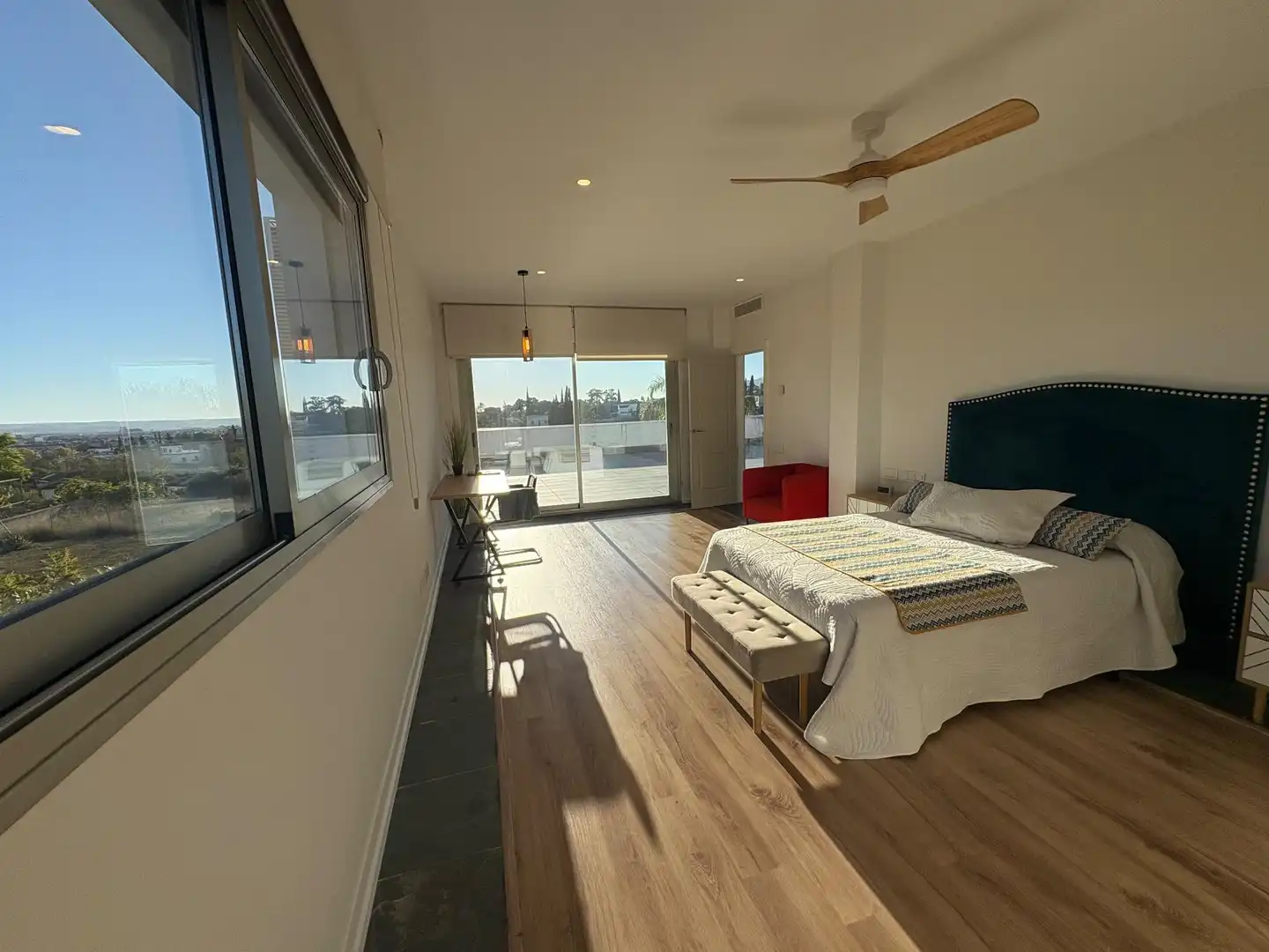 Bedroom of Houses for sale in Córdoba  with Air Conditioner, Heating and Private garden