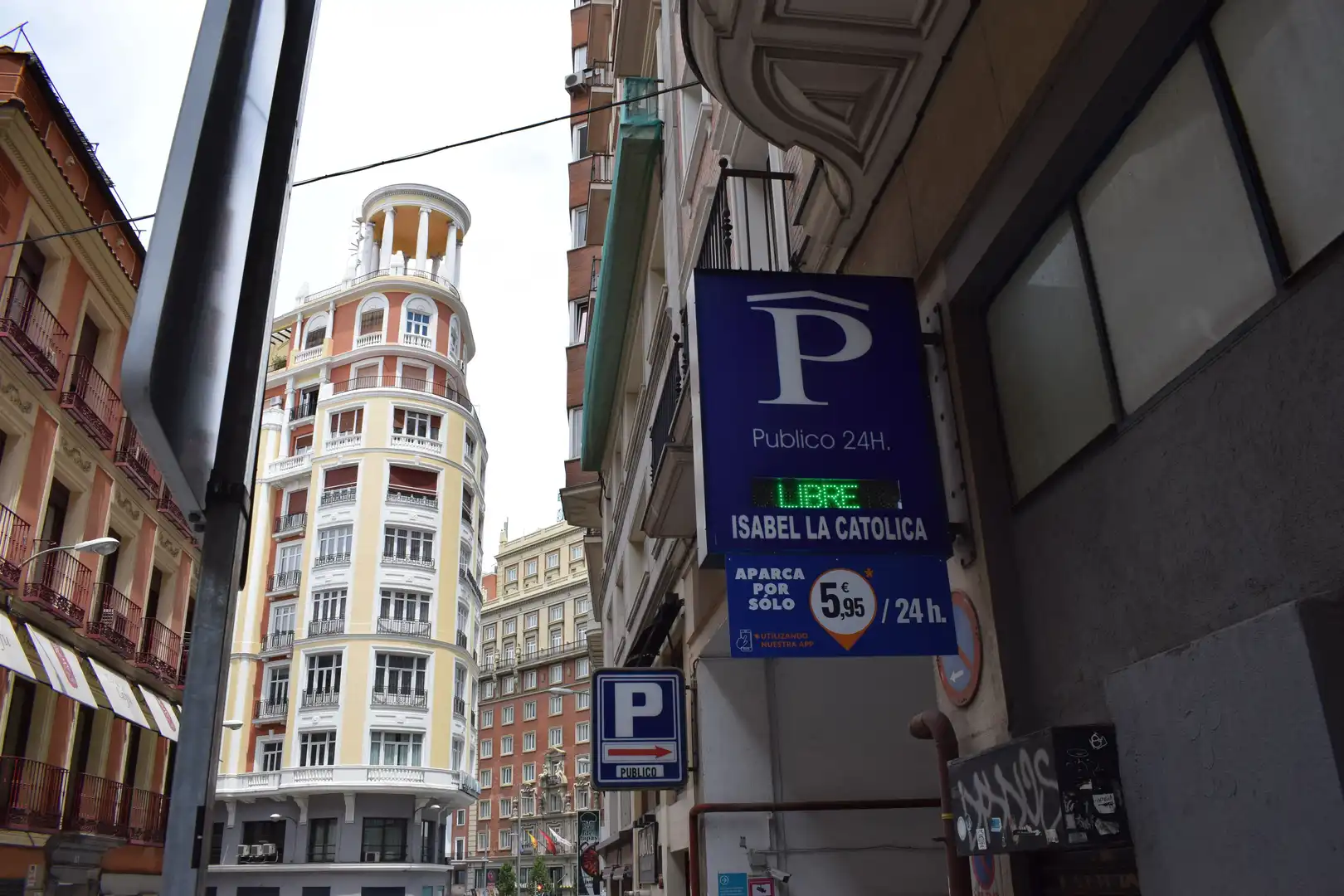 Einzelparkplatz zur Miete in Centro