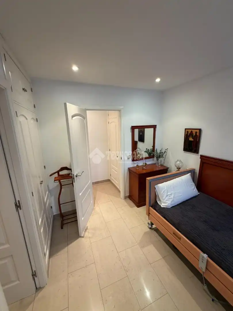 Bedroom of Flat for sale in Madrid  with Air Conditioner and Heating