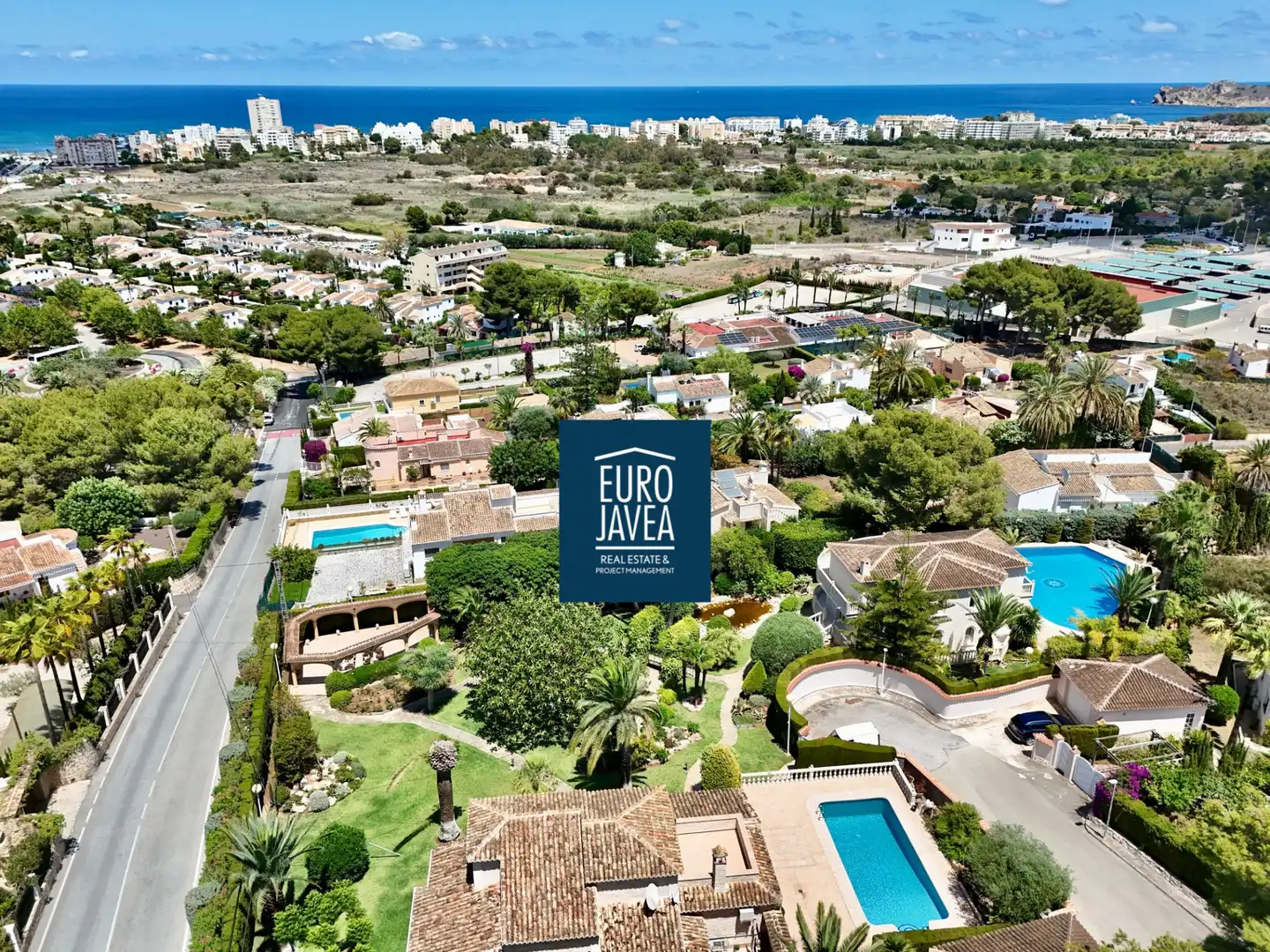 Vista exterior de Casa o xalet en venda en Jávea / Xàbia amb Aire condicionat, Jardí privat i Terrassa