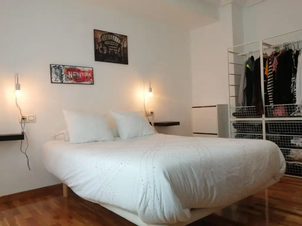 Bedroom of Flat for rent in Gijón   with Heating and Furnished