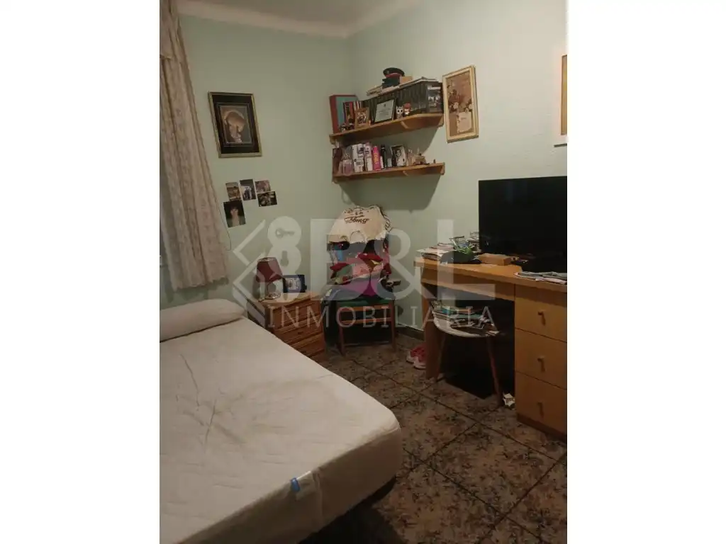 Bedroom of Flat for sale in Esplugues de Llobregat