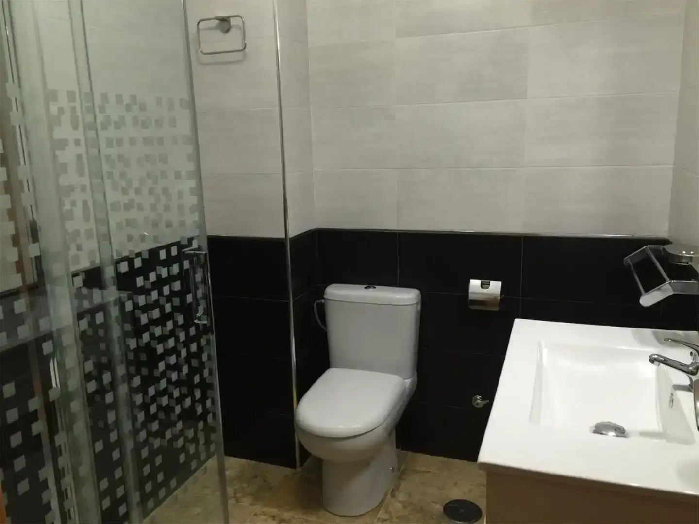 Badezimmer von Wohnung zur Miete in Benidorm mit Schwimmbad und Möbliert