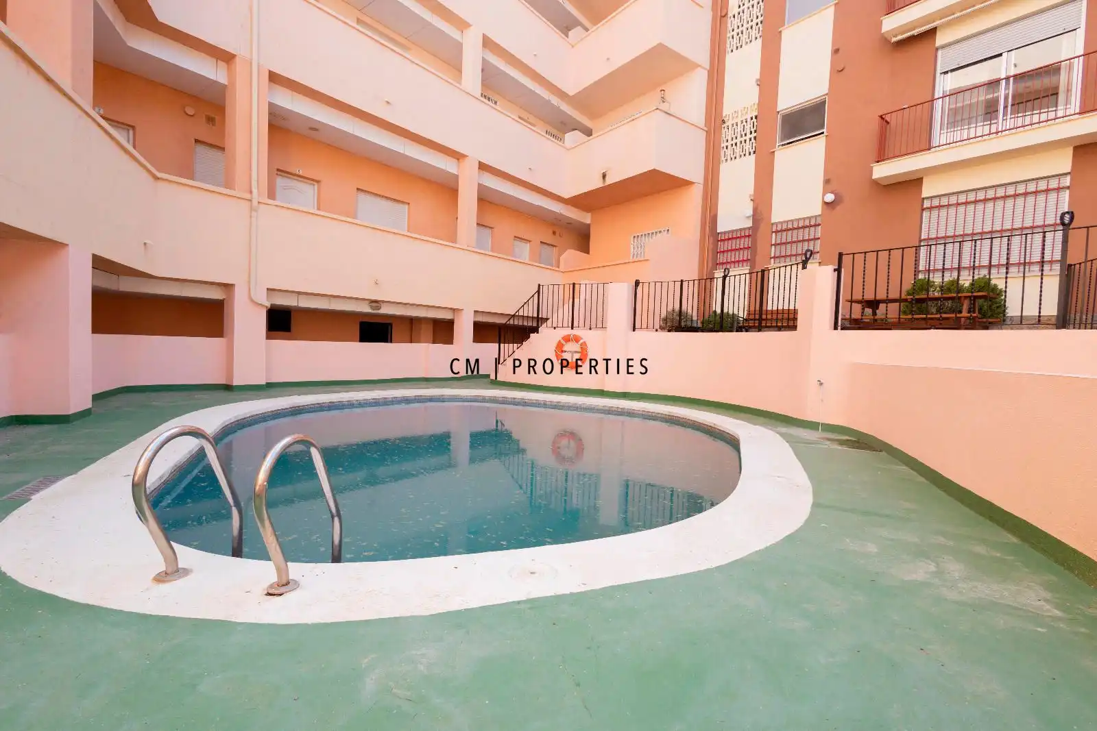 Piscina de Àtic de lloguer en Toràs amb Terrassa, Piscina i Moblat