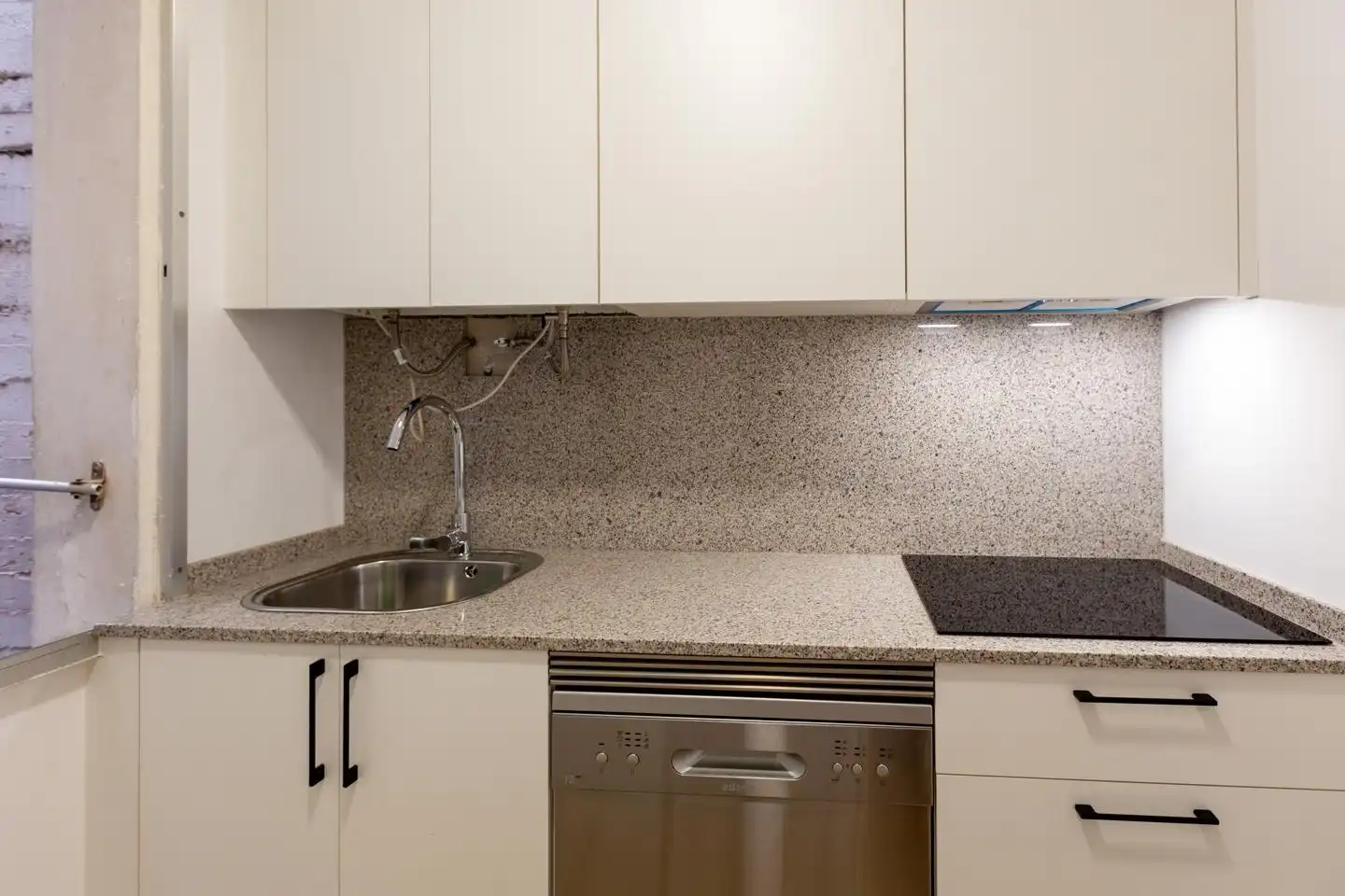Cocina de Piso para compartir en A Coruña Capital  con Calefacción