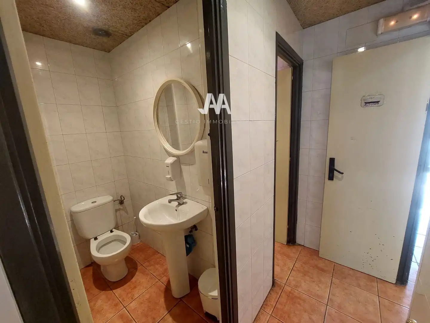 Local comercial en venda a Llevant, imagen 7