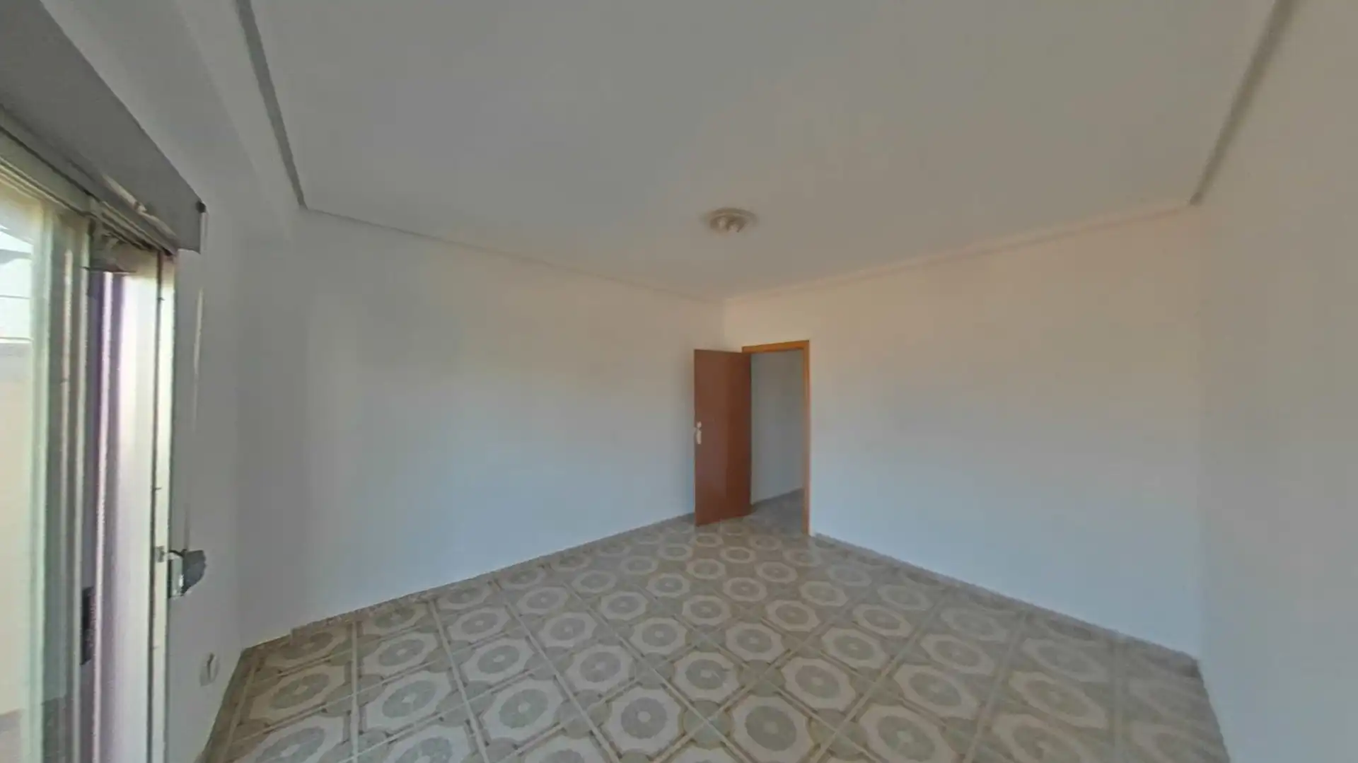Habitación de Piso en venta en Valencia con Balcón