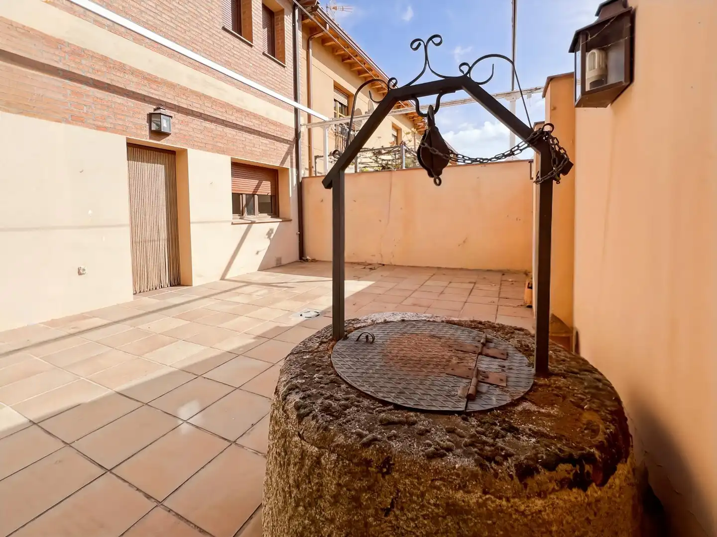 Terrace of Country homes for sale in Buitrago del Lozoya  with Air Conditioner and Alarm