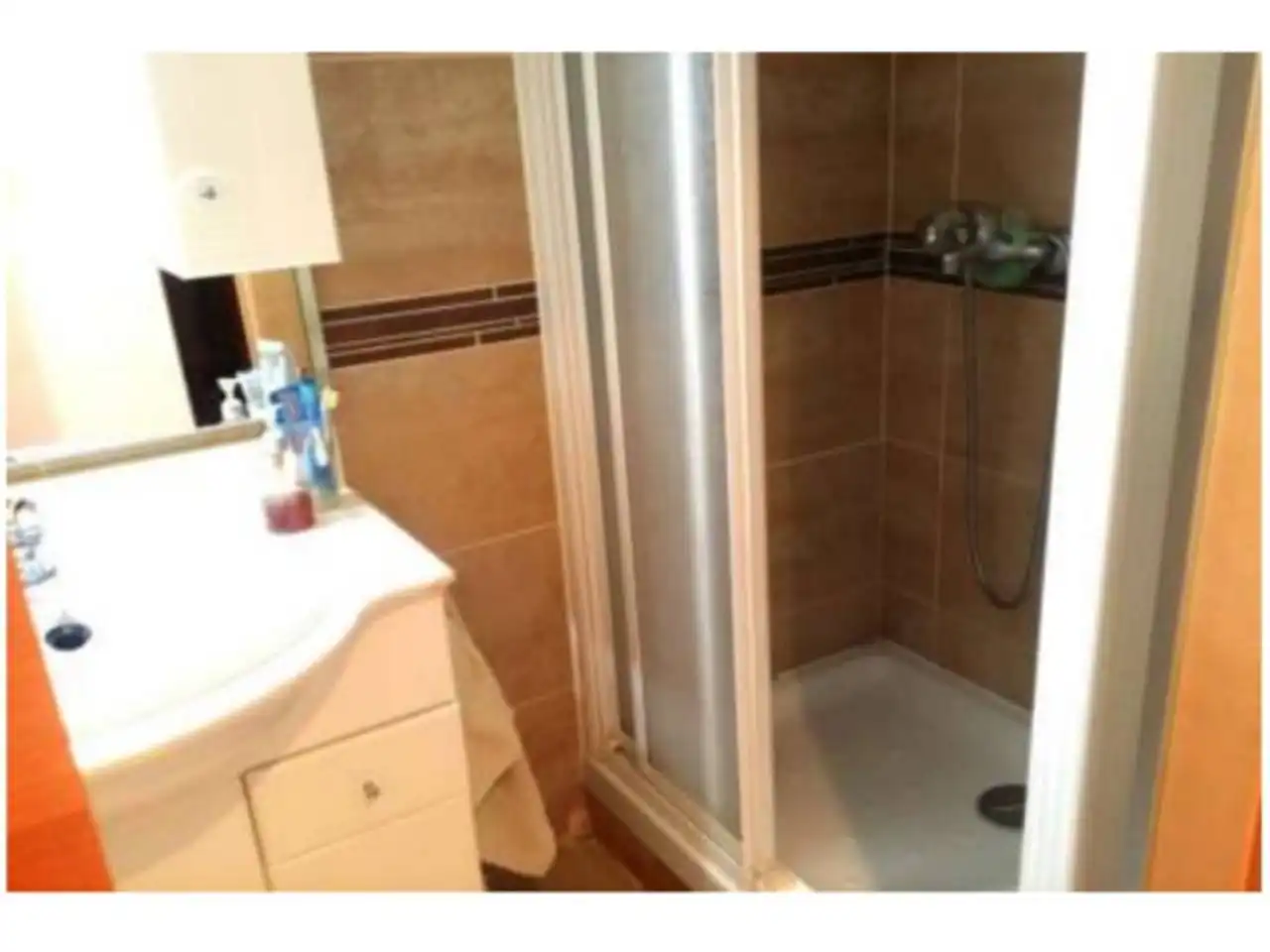 Bathroom of Flat for sale in Terrassa