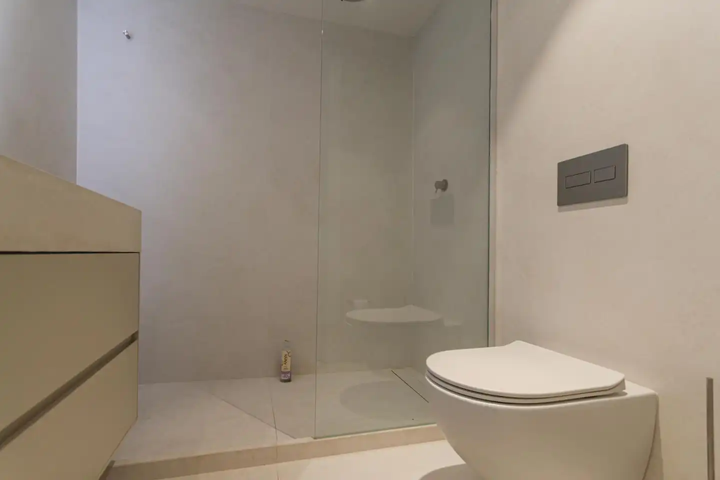 Bany de Casa o xalet en venda en Sant Vicenç de Montalt amb Aire condicionat, Jardí privat i Terrassa