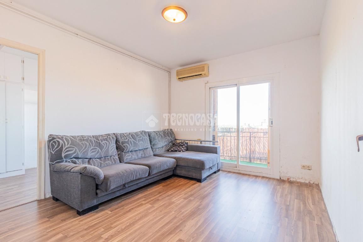 Sala d'estar de Pis en venda en Sant Cugat del Vallès amb Aire condicionat, Terrassa i Balcó
