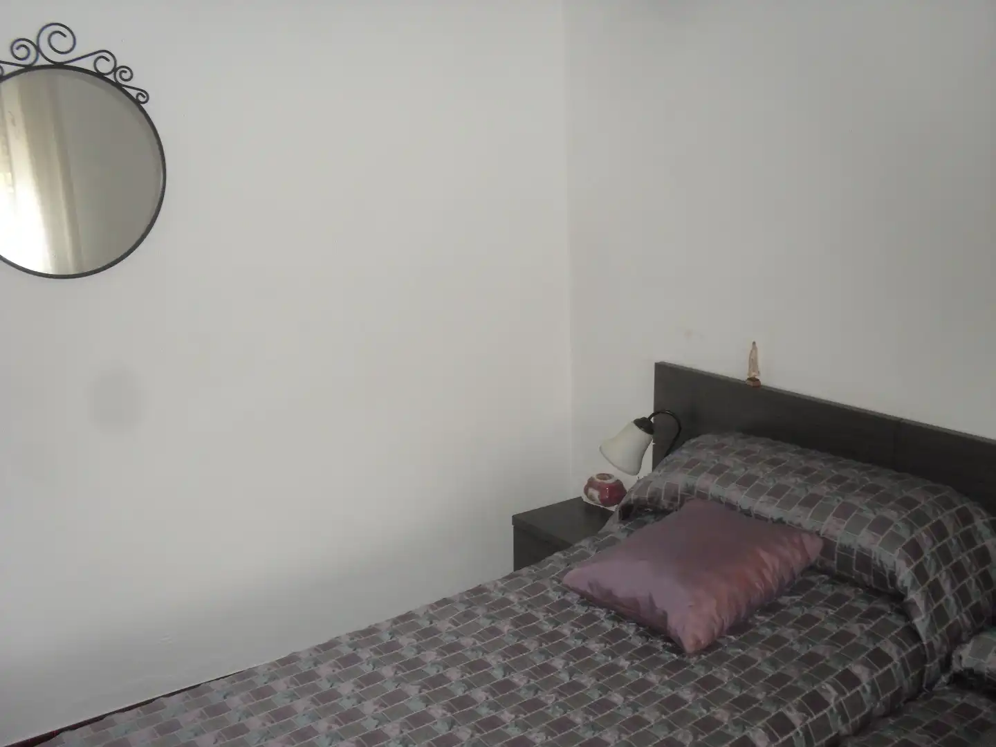 Dormitori de Casa o xalet en venda en Vigo  amb Jardí privat, Terrassa i Traster