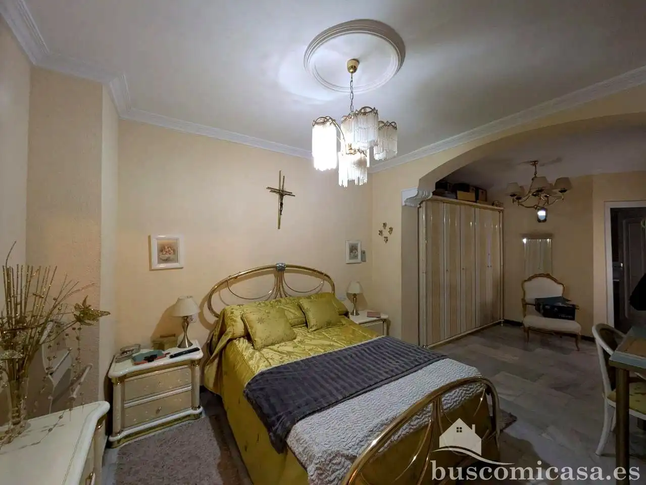 Habitación de Piso en venta en Linares con Aire acondicionado y Balcón