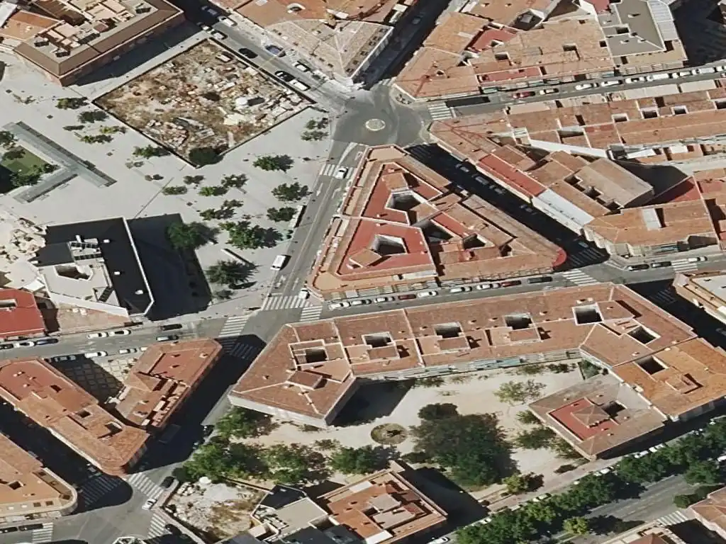 Haus zum Verkauf in AV. PAZ DE LA 12 2ª Planta 4DER