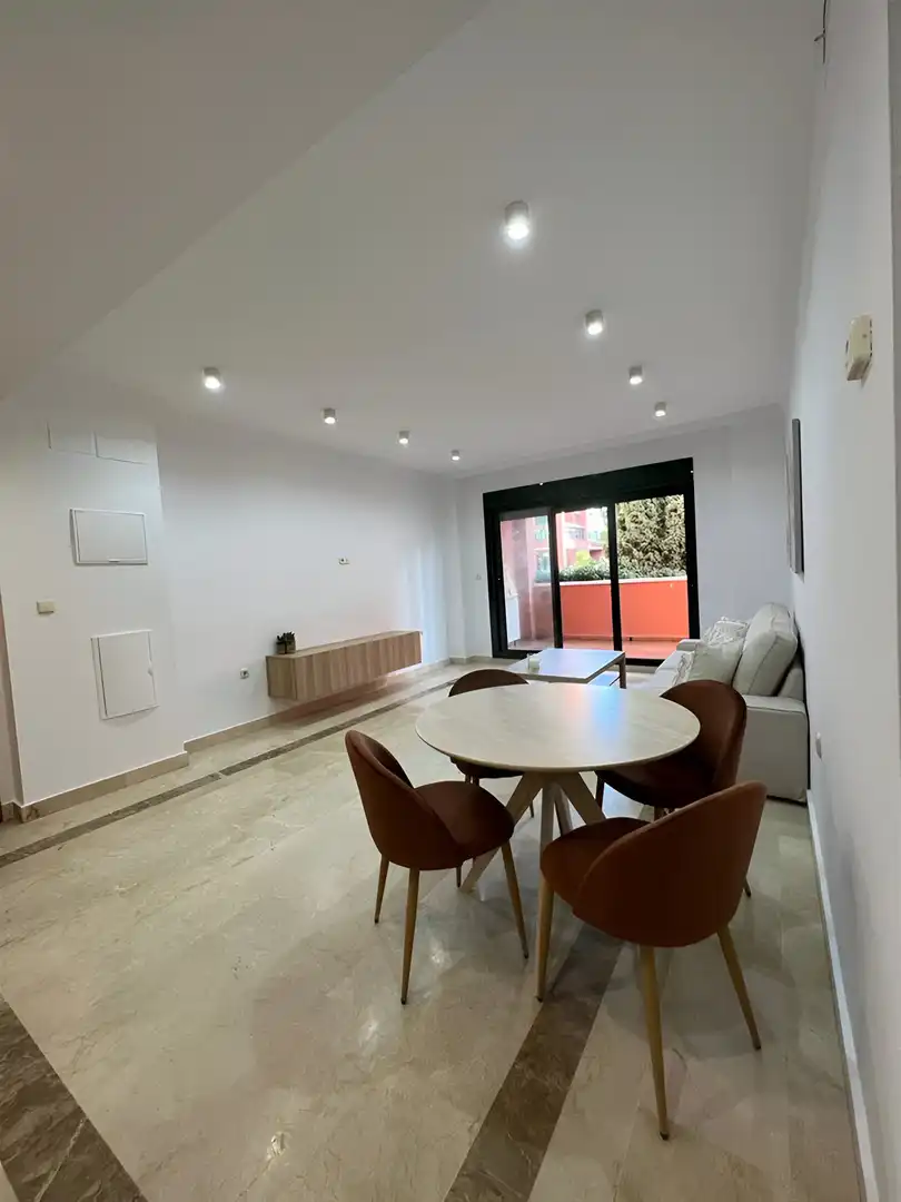 Vivienda con piscina en venta en Elviria - Cabopino, imagen 5
