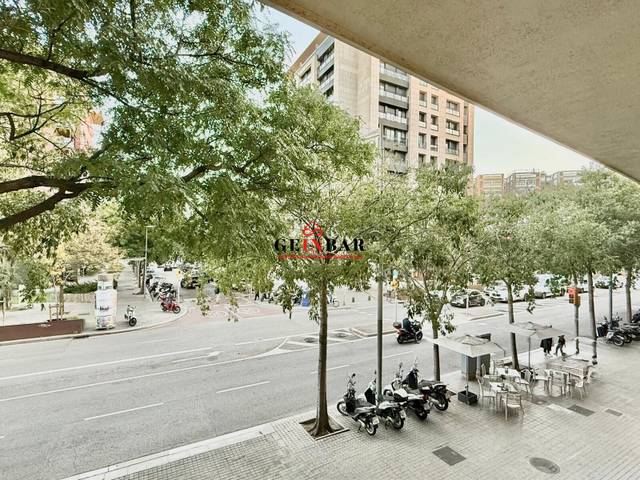 Oficina en Alquiler en Ronda del General Mitre en Les Tres Torres