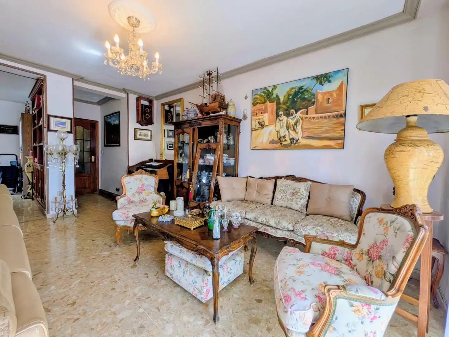 Wohnzimmer von Wohnung zum Verkauf in Algeciras